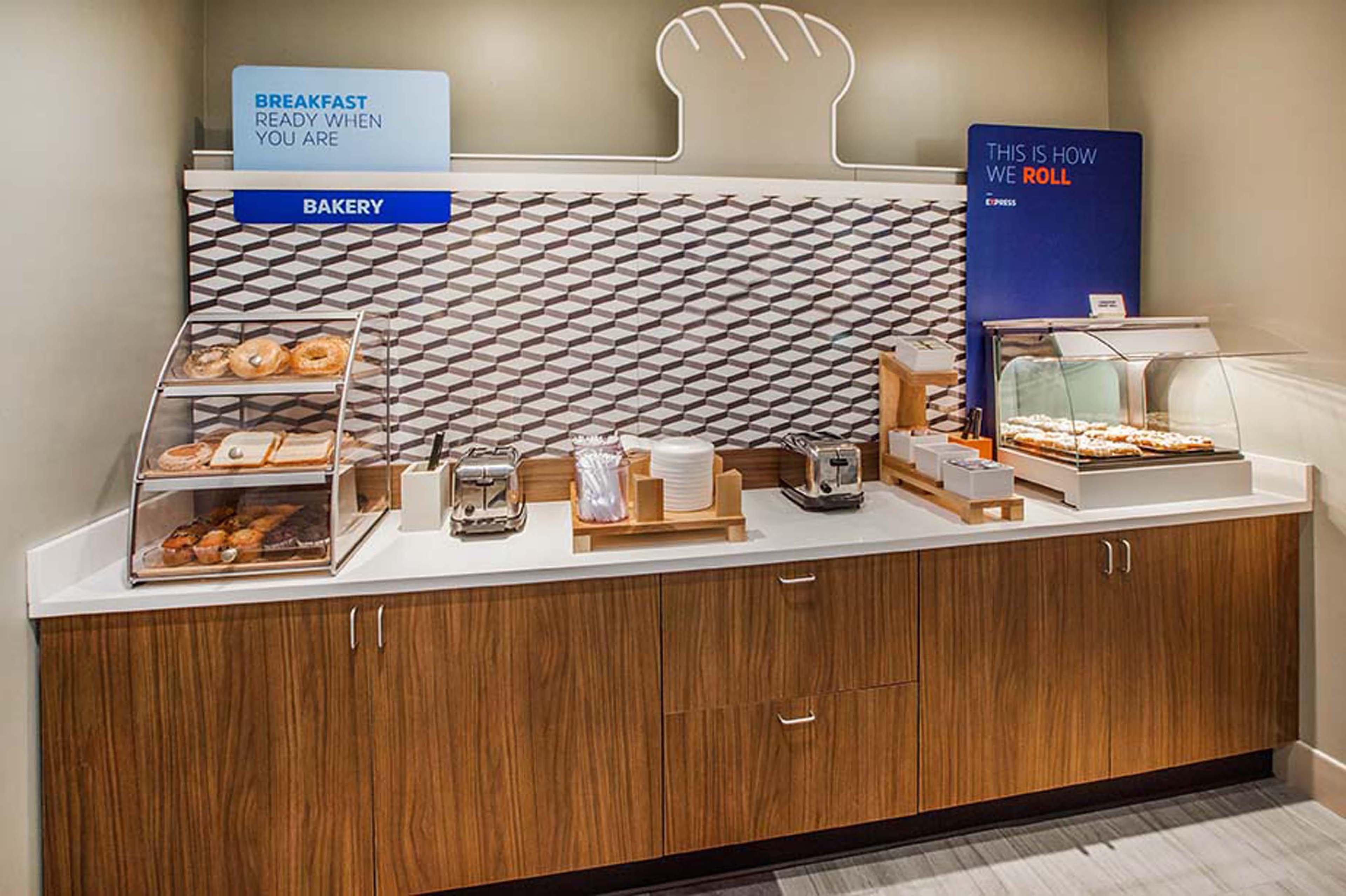 Holiday Inn Express & Suites Austin Nw - Four Points By Ihg Zewnętrze zdjęcie